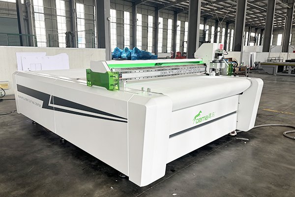 得馬F11全研磨齒條裁切機